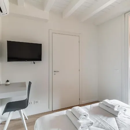Casa Gini - The Terrace Апартаменты *